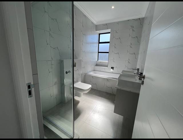 3 BEDROOM HOUSE FOR SALE IN SANDOWN